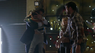 C-11 Bienvenida a la Familia, Leona